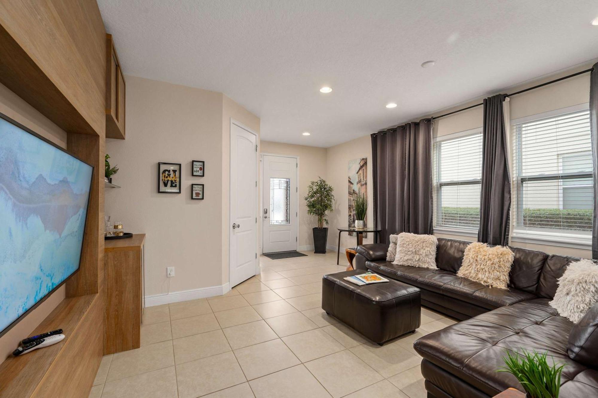 Private Heated Pool Billiard Lounge 6mi To Casa de férias Orlando
